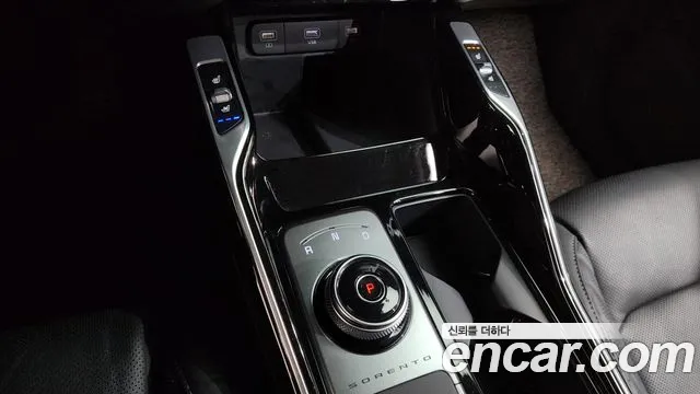 Kia Sorento 2021 — фото 9