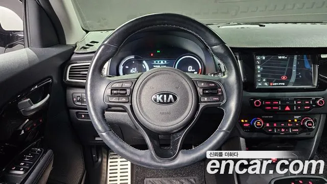Kia Niro 2020 — фото 12