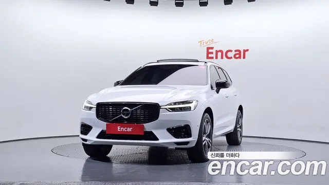 Volvo XC60 2021 — фото 3