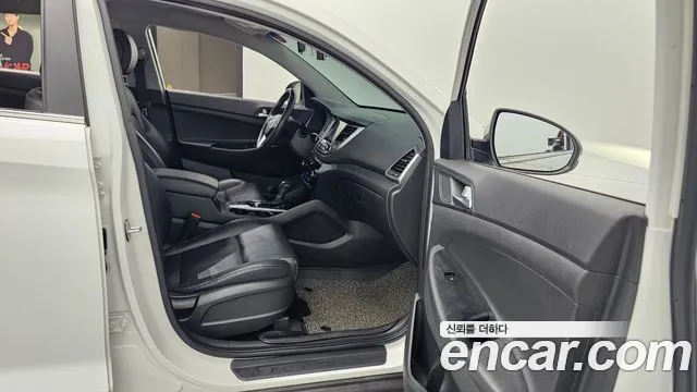 Hyundai Tucson 2017 — фото 10