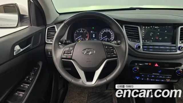 Hyundai Tucson 2017 — фото 13