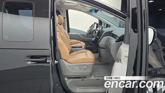 Hyundai Staria 2022 — фото 10