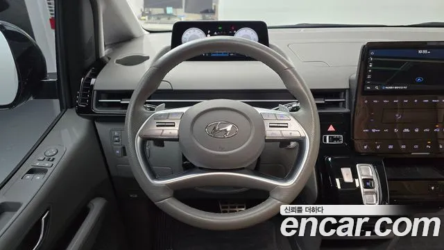 Hyundai Staria 2022 — фото 13