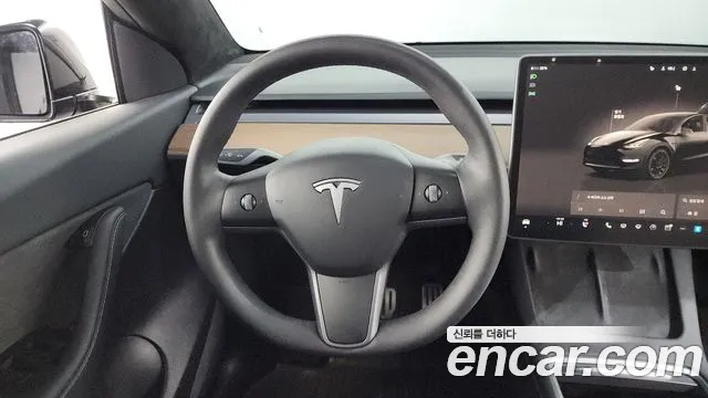 Tesla Model Y 2022 — фото 13