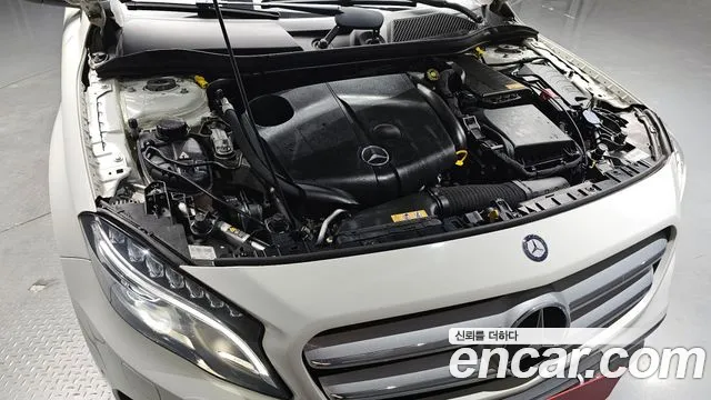 Mercedes-Benz GLA-Class 2015 — фото 6
