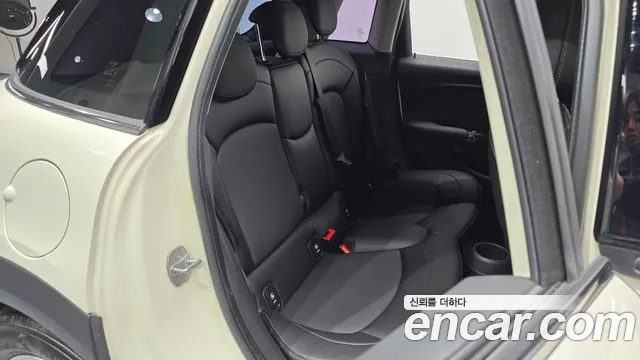 Mini Cooper 2015 — фото 12