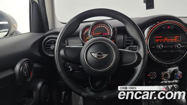 Mini Cooper 2015 — фото 13