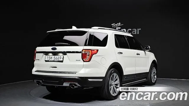 Ford Explorer 2018 — фото 2
