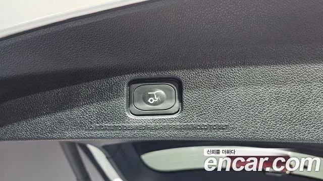 Ford Explorer 2018 — фото 20