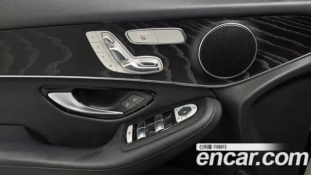 Mercedes-Benz GLC-Class 2019 — фото 16