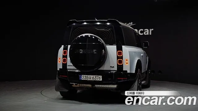 Land Rover Defender 2022 — фото 4