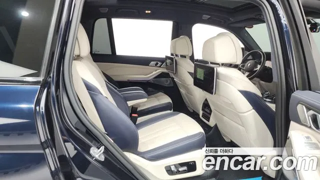 BMW X7 2022 — фото 12
