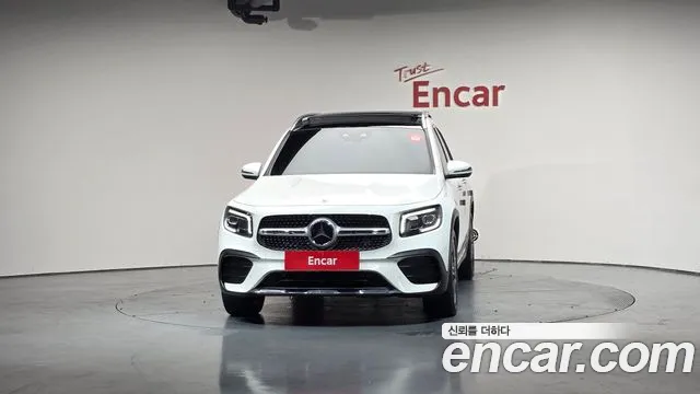 Mercedes-Benz GLB-Class 2022 — фото 2