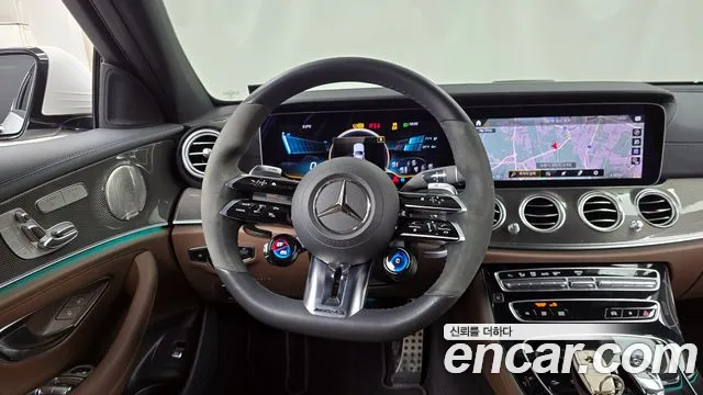 Mercedes-Benz E-Class 2021 — фото 13
