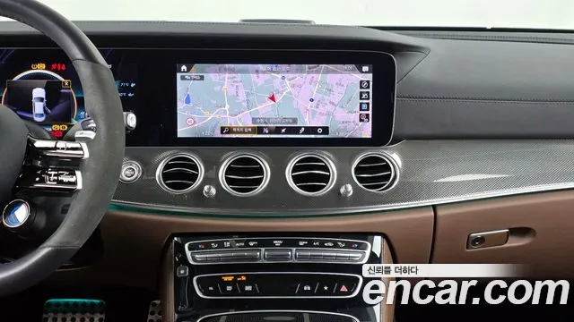 Mercedes-Benz E-Class 2021 — фото 14
