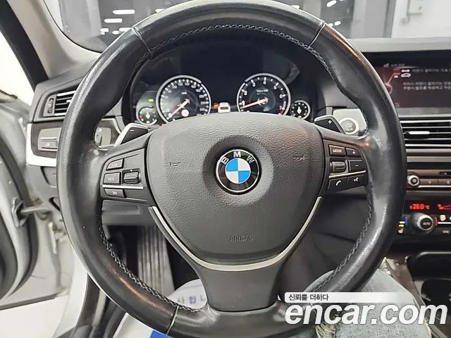 BMW 5-Series 2015 — фото 9