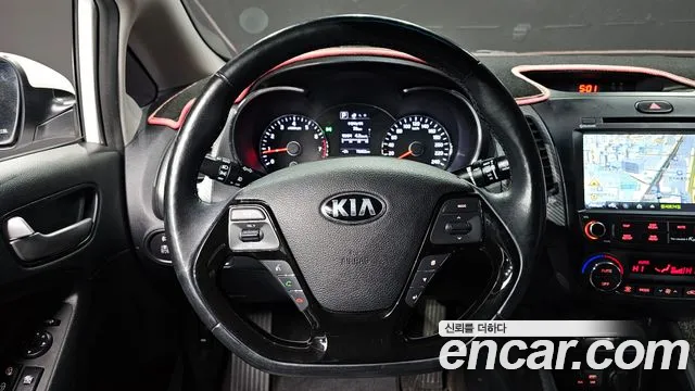 Kia K3 2017 — фото 13