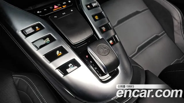 Mercedes-Benz AMG GT 2022 — фото 9