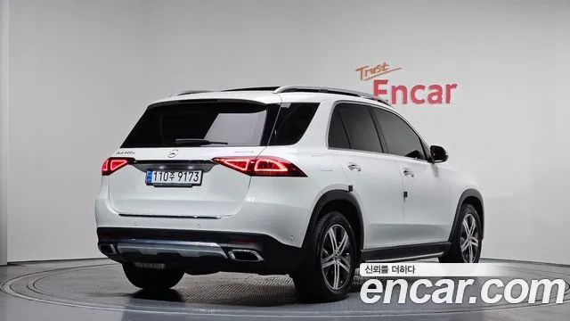 Mercedes-Benz GLE-Class 2020 — фото 2