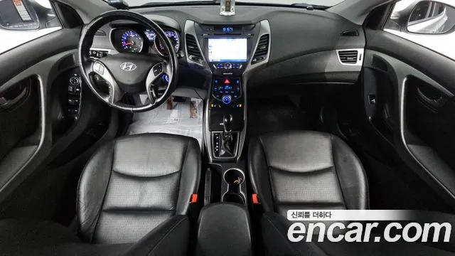 Hyundai AVANTE 2015 — фото 7