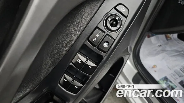 Hyundai AVANTE 2015 — фото 13