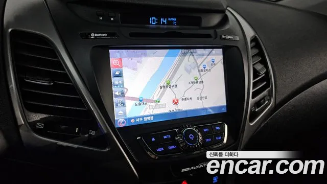 Hyundai AVANTE 2015 — фото 18