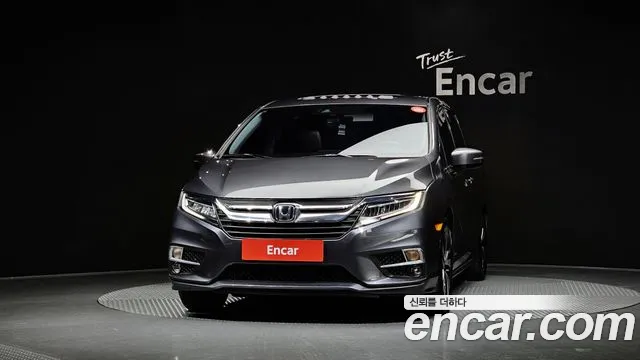 Honda Odyssey 2018 — фото 3