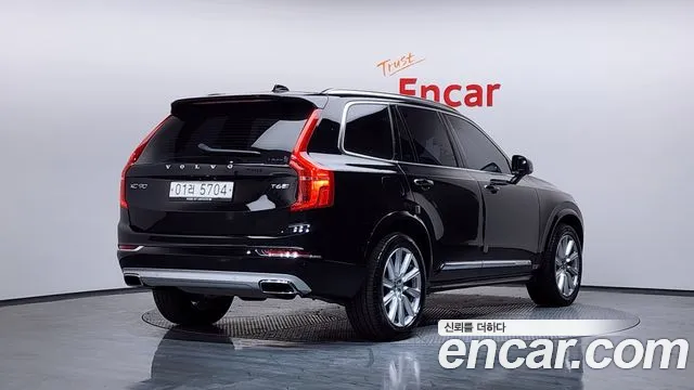Volvo XC90 2019 — фото 2