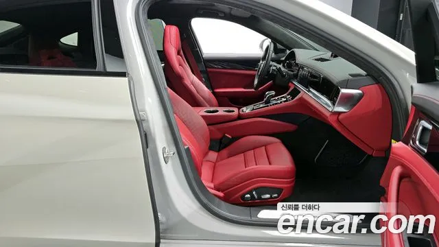 Porsche Panamera 2021 — фото 11