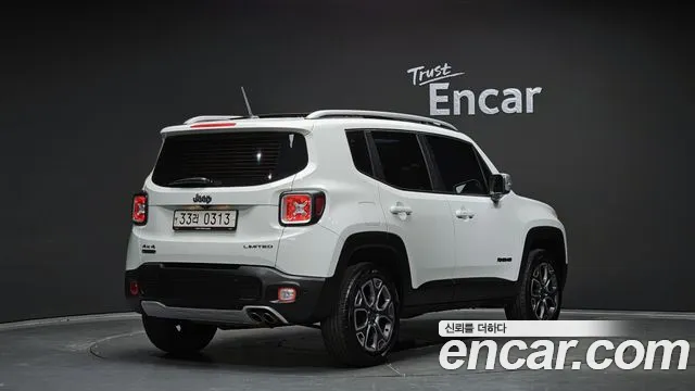 Jeep Renegade 2016 — фото 2