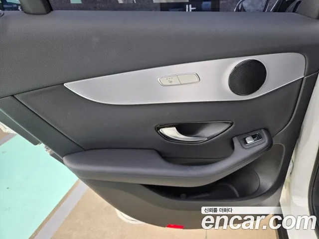 Mercedes-Benz GLC-Class 2018 — фото 15