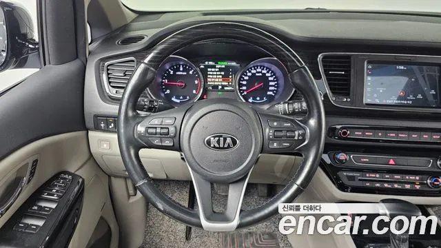 Kia Canival 2019 — фото 13