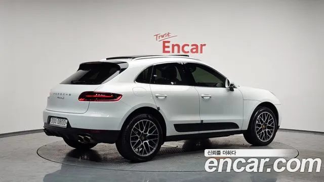 Porsche Macan 2017 — фото 2
