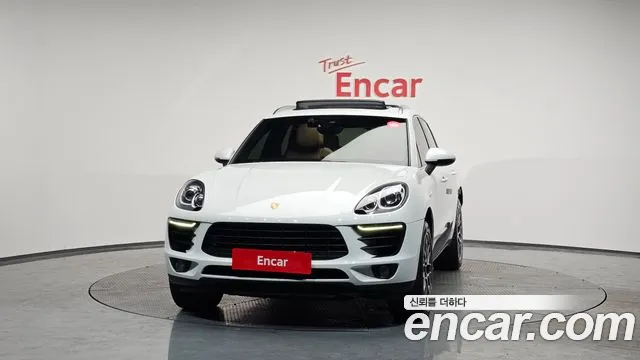 Porsche Macan 2017 — фото 3