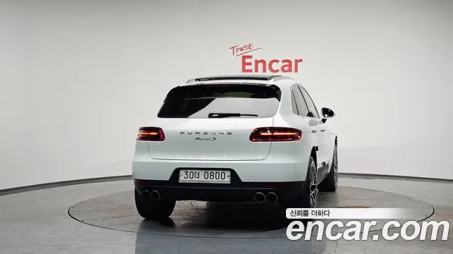 Porsche Macan 2017 — фото 4