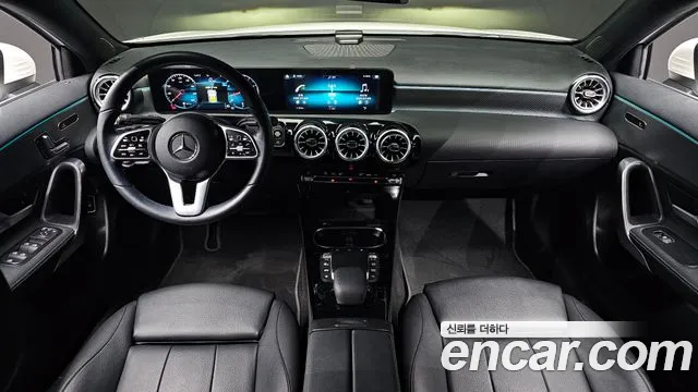 Mercedes-Benz A-Class 2021 — фото 7