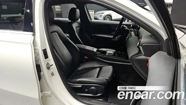 Mercedes-Benz A-Class 2021 — фото 10