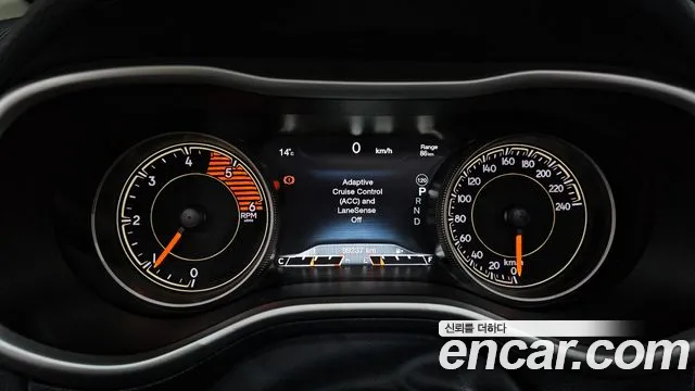 Jeep Cherokee 2017 — фото 8