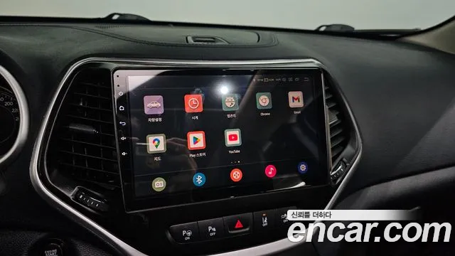 Jeep Cherokee 2017 — фото 16