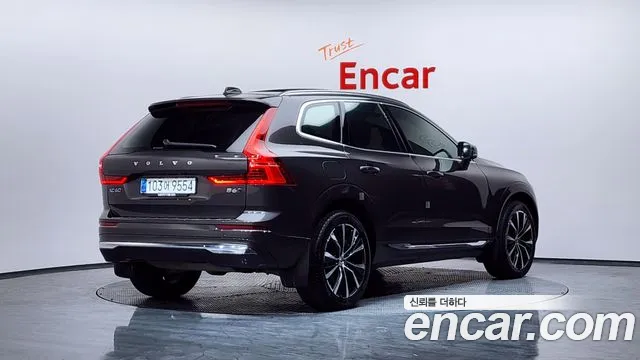Volvo XC60 2024 — фото 2