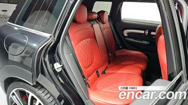 Mini Clubman 2023 — фото 12