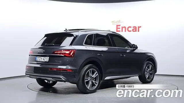 Audi Q5 2022 — фото 2