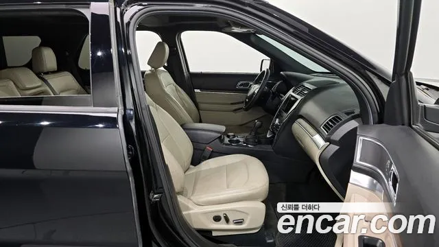 Ford Explorer 2018 — фото 11