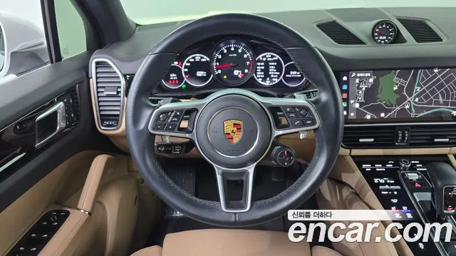 Porsche Cayenne 2022 — фото 13