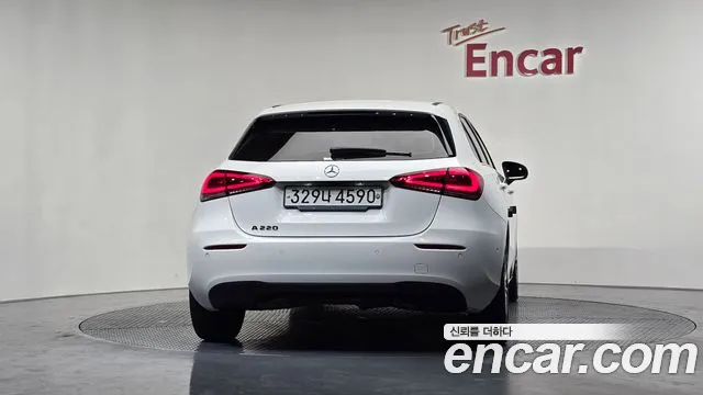 Mercedes-Benz A-Class 2020 — фото 4