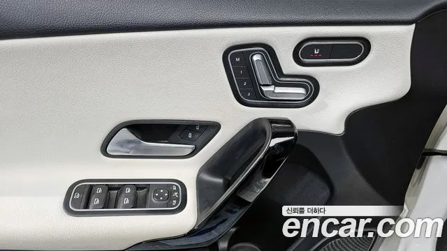 Mercedes-Benz A-Class 2020 — фото 18