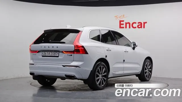 Volvo XC60 2020 — фото 2