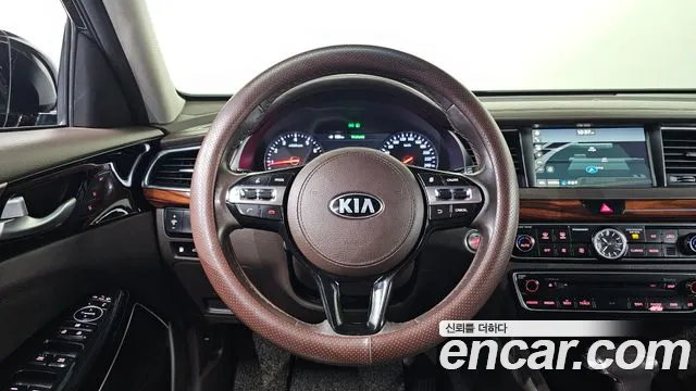 Kia K7 2016 — фото 15