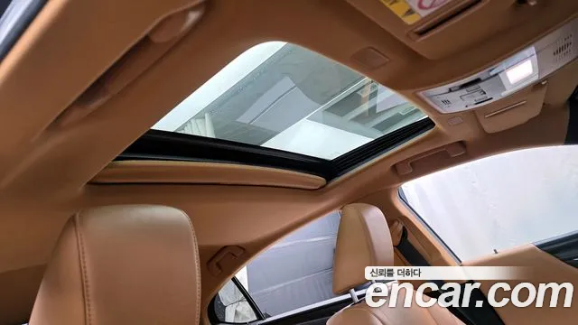 Lexus ES 2023 — фото 17