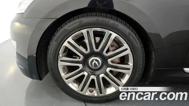 Hyundai Equus 2015 — фото 5